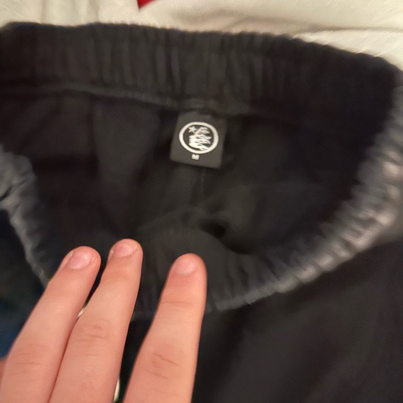 Hellstar pants lmk need gone dm before buying - Picture 2 of 2